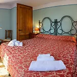 Hotel Diffuso Borgo Montemaggiore 5*
