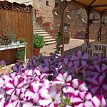 Diffuso Borgo Montemaggiore