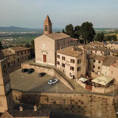 Hotel Diffuso Borgo Montemaggiore 5*