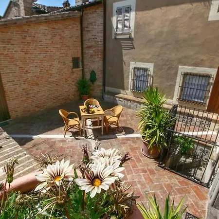 Hotel Diffuso Borgo Montemaggiore 5*