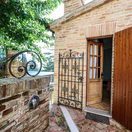 Diffuso Borgo Montemaggiore 호텔 5*