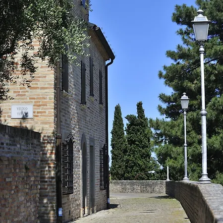 Diffuso Borgo Montemaggiore Ξενοδοχείο Montemaggiore al Metauro