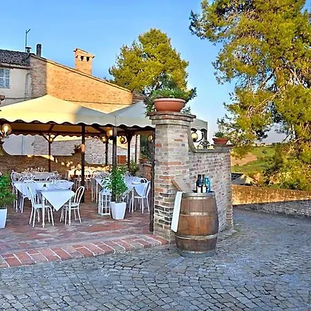 Diffuso Borgo Montemaggiore 몬테마기오레알메타우로