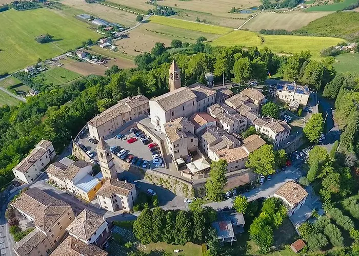 Hotel Diffuso Borgo Montemaggiore 5*